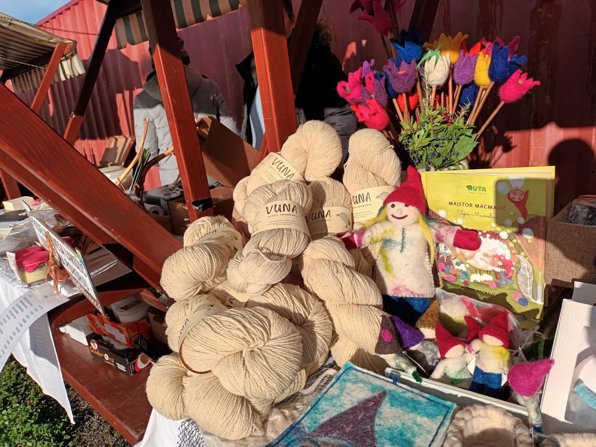 Odvezli smo prikupljenu krčku vunu na obradu u pređu! 